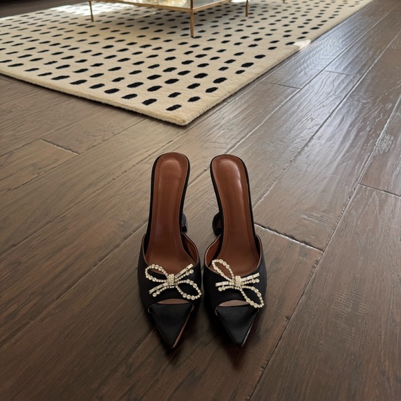 Amina Muaddi Rosie Embellished Bow Satin Pedestal Sandals - Picture 2 of 10